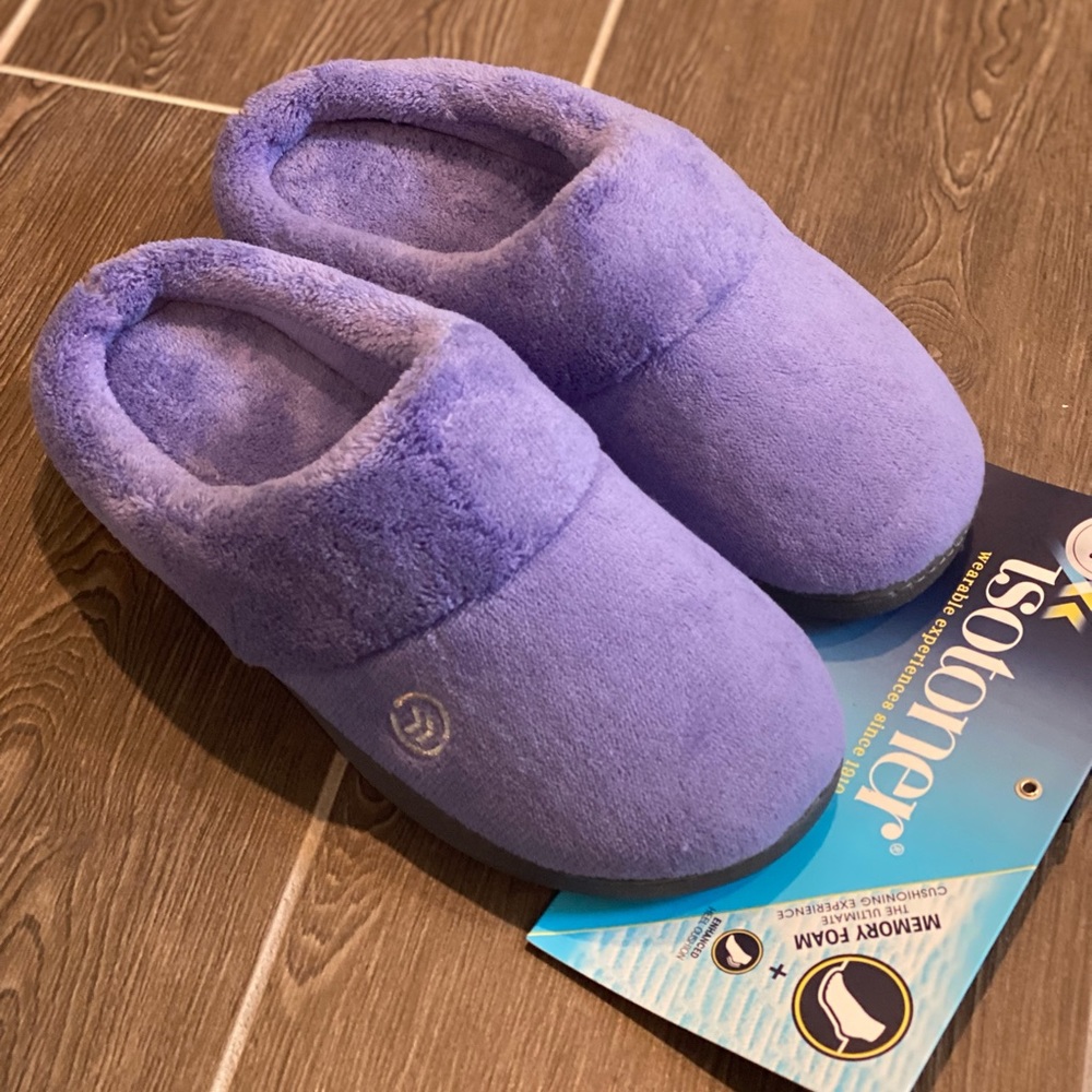 Isotoner slippers in purple